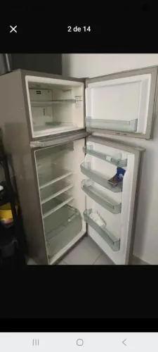 Geladeira funcionando tudo