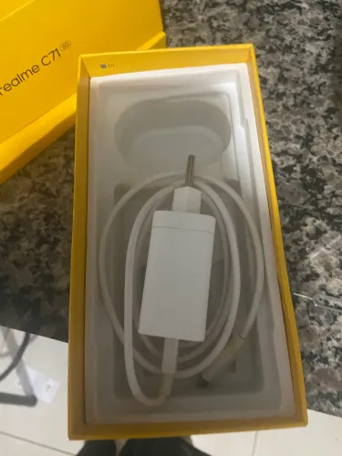 Realme c71 com caixa carregador original película reserva capinha seminovo