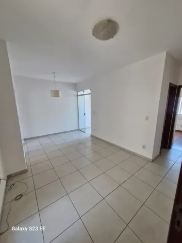 Oportunidade Apto de 02 quartos no Centro