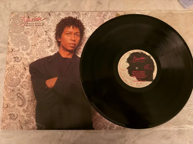 LP Djavan - Não é azul mas é mar 