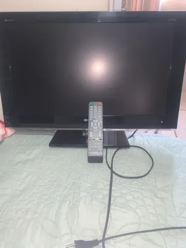 Tv lead 24 polegadas cce com controle