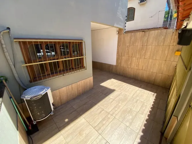 Imóvel para aluguel tem 120 metros quadrados com 5 quartos em Soteco - Vila Velha - ES