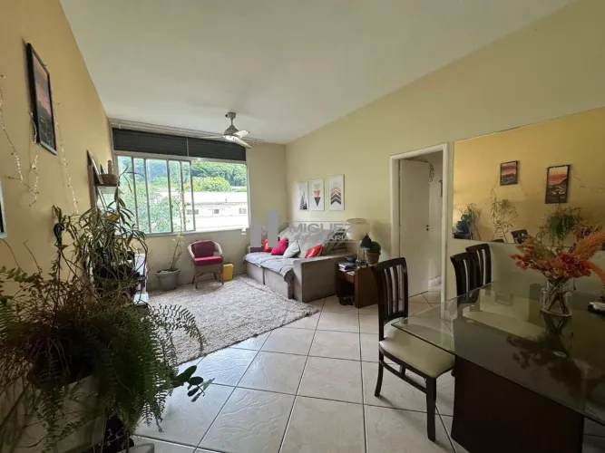 Apartamento a venda, sala, 3 quartos, suíte, banheiro social, cozinha, dependência complet