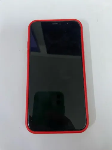 iPhone 11 semi novo 64 gb vermelho