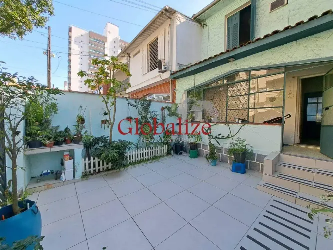 Casa com 2 dormitórios no Campo Grande: conforto, espaço e a praticidade que sua família m