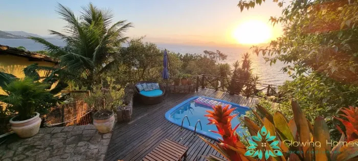 Casa com Piscina no Sambaqui - Florianopolis