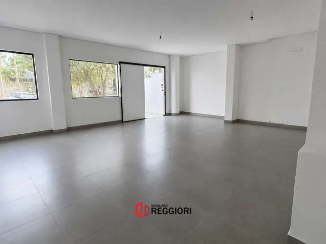 ALUGUEL SALA COMERCIAL EXCELNTE LOCALIZAÇAO-180M²