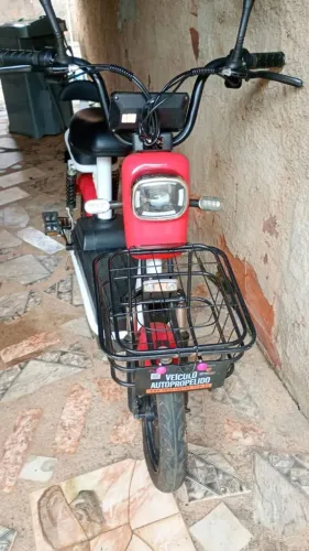 Vendo scooter 1300