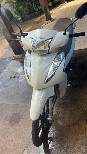 Honda biz seminova pouco rodada