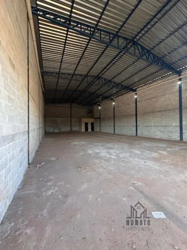 Galpão à Venda na Avenida Goiás, Goiânia 300 m² ao Lado do Passeio das Ág