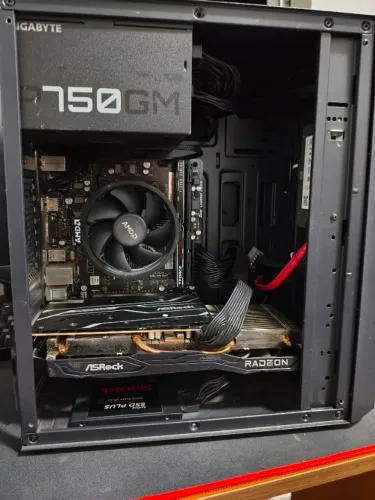 PC Gamer Completo: Ryzen 5 5500, RX 6600 8GB, 16GB RAM, Monitor 144Hz Curvo