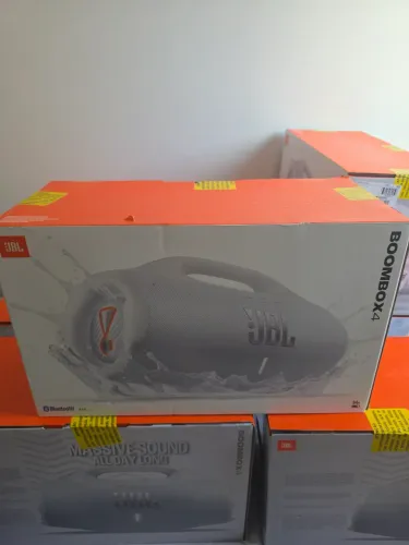 JBL Boombox 4 Branca