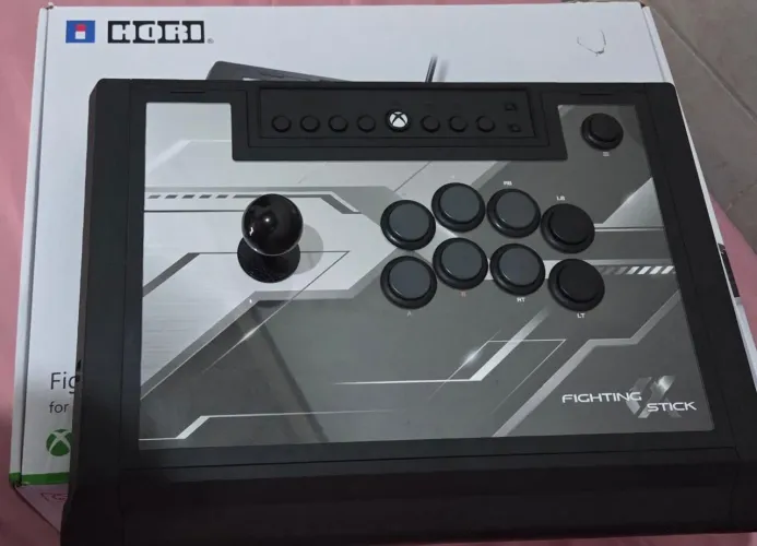 Controle arcade Hori alpha Xbox series