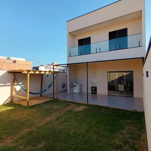Sobrado à venda no Condomínio Villagio Wanel, em Sorocaba- SP.