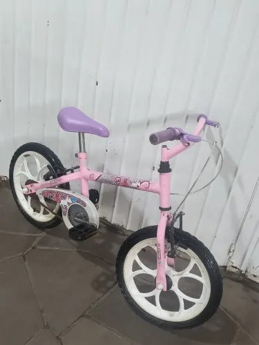 Bicicleta aro 16 semi nova acompanha rodinha lateral