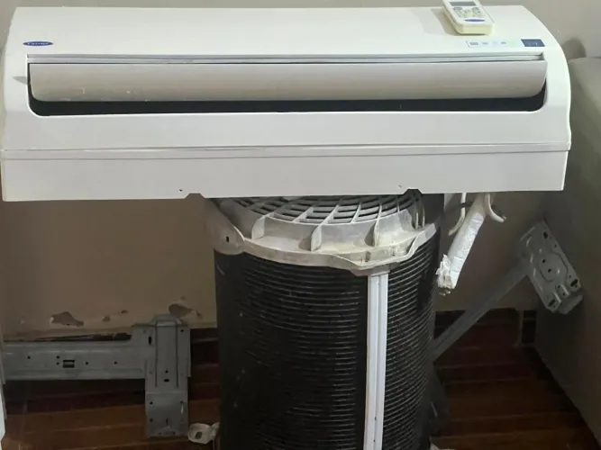 ? Ar-Condicionado 12.000 BTUs - Excelente Estado ?