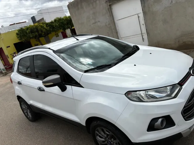 Ford Ecosport Freestyle 1.6 16V Flex 5P 2014