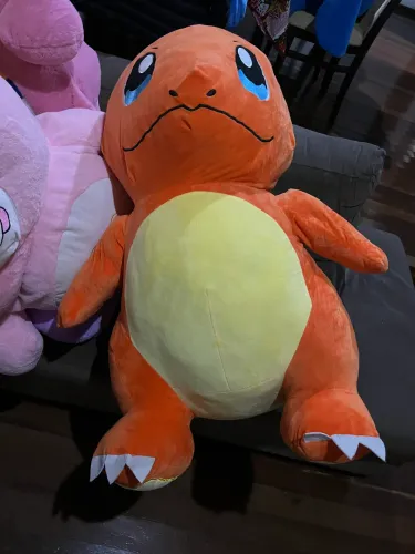 Pelucia charmander gigante
