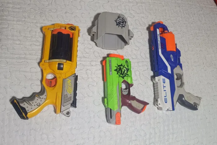Vendo 3 armas de brinquedo Nerfs