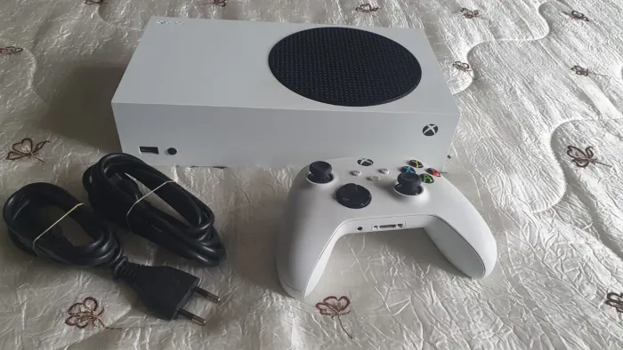Xbox Series S em Ótimo estado!