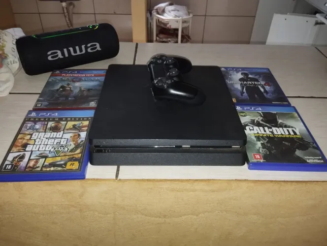 PS4 slim 1TB