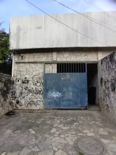 Imóvel para aluguel com 360 metros quadrados em Arruda - Recife - PE