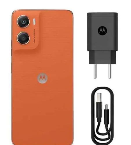 Vendo celular MotoG 06, novinho, sem arranhão. Pegando tudo normal perfeito. 600 .