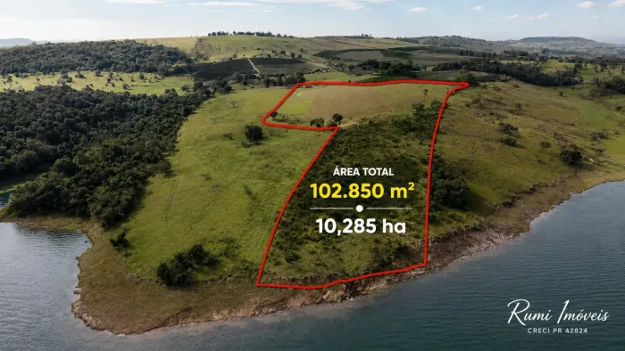 Vende-se Sítio 4,25 alqueires a Beira da Represa.