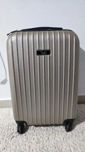 Mala de viagem - bordo 10 a 12kg.