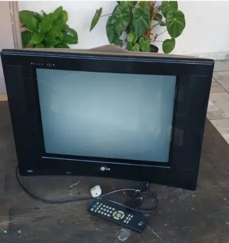 TV Tubo LG - Ultra Slim