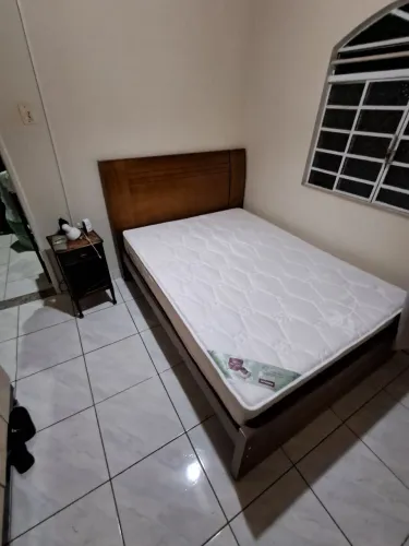 Cama com colchão ortocrin