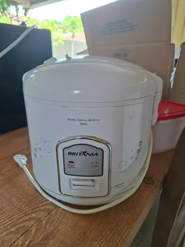 Panela de arroz elétrica