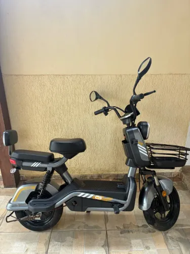 Scooter Super Joy Sports 800W - Moto-chefe