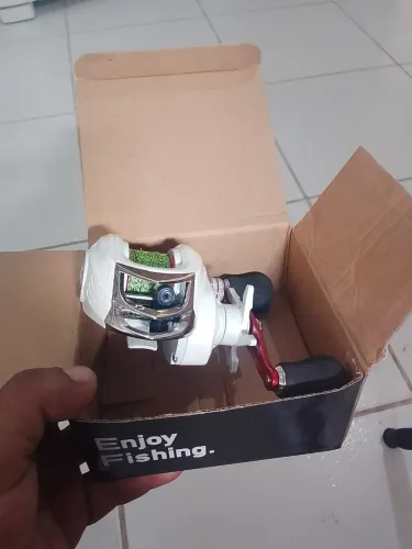 Carretilha nova na caixa