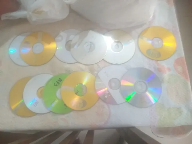 CDs  e  DVDs  de  albuns  das  copas  do  mundo  e  do  brasileira