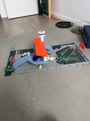 Matchbox Aeroporto com carros
