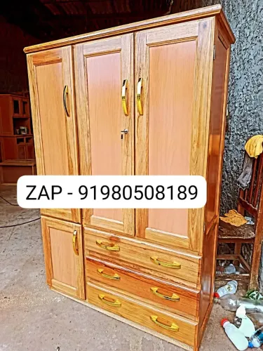 Guarda roupa de solteiro roupa 3 portas NOVO!