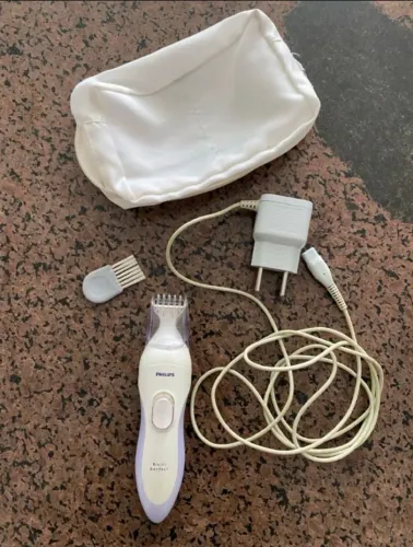 Aparador de pelos Philips mais carregador (leia a descrição!)