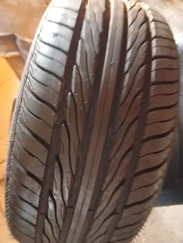 Pneu 195/50R15 