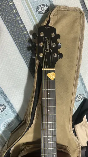 Violão gianini baby