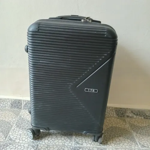 Mala de bordo ABS! No meu perfil tem outras opções. 