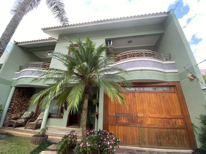 Linda Casa mobiliada para alugar com Piscina, deck e churrasqueira, em Estância Velha, Can