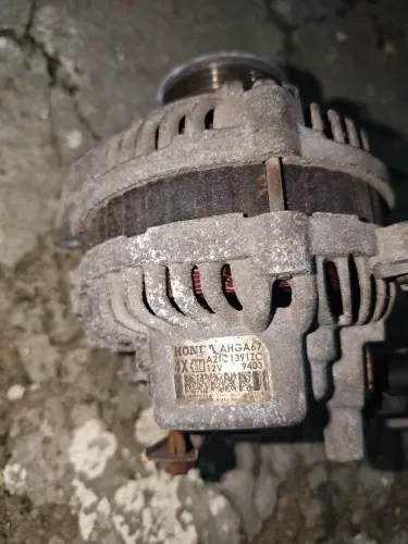 Alternador original Honda precisa de reparo