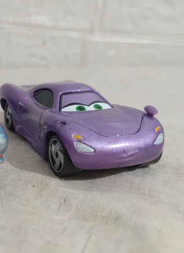Filme Carros Disney Pixar - Holley - Cars Disney (Ótimo estado)