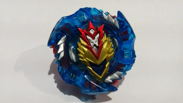 Beyblade Burst modelo Cho-Z Valkyrie B-127 sem lançador Ref. B