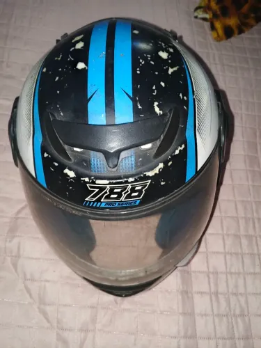 Capacete