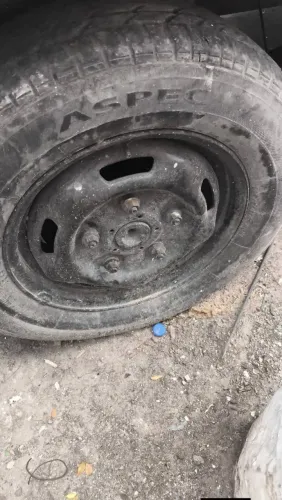 Vendo trânsito sucata