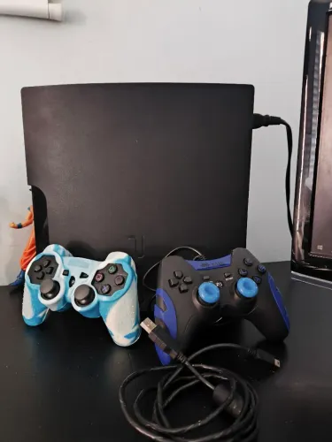 PS3 Slim Desbloqueado + jogos