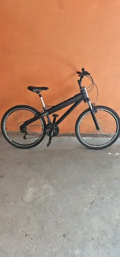 Bicicleta aro 26 recém restaurada