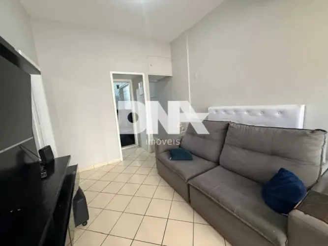 Apartamento : / Residencial / Copacabana